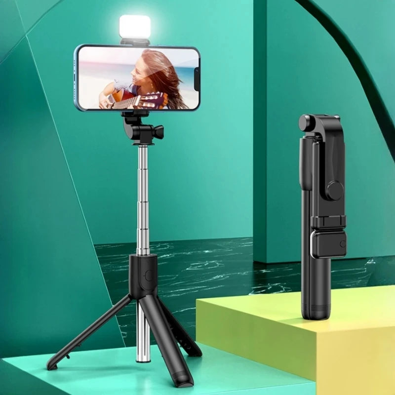 ClickLight Selfie Stick